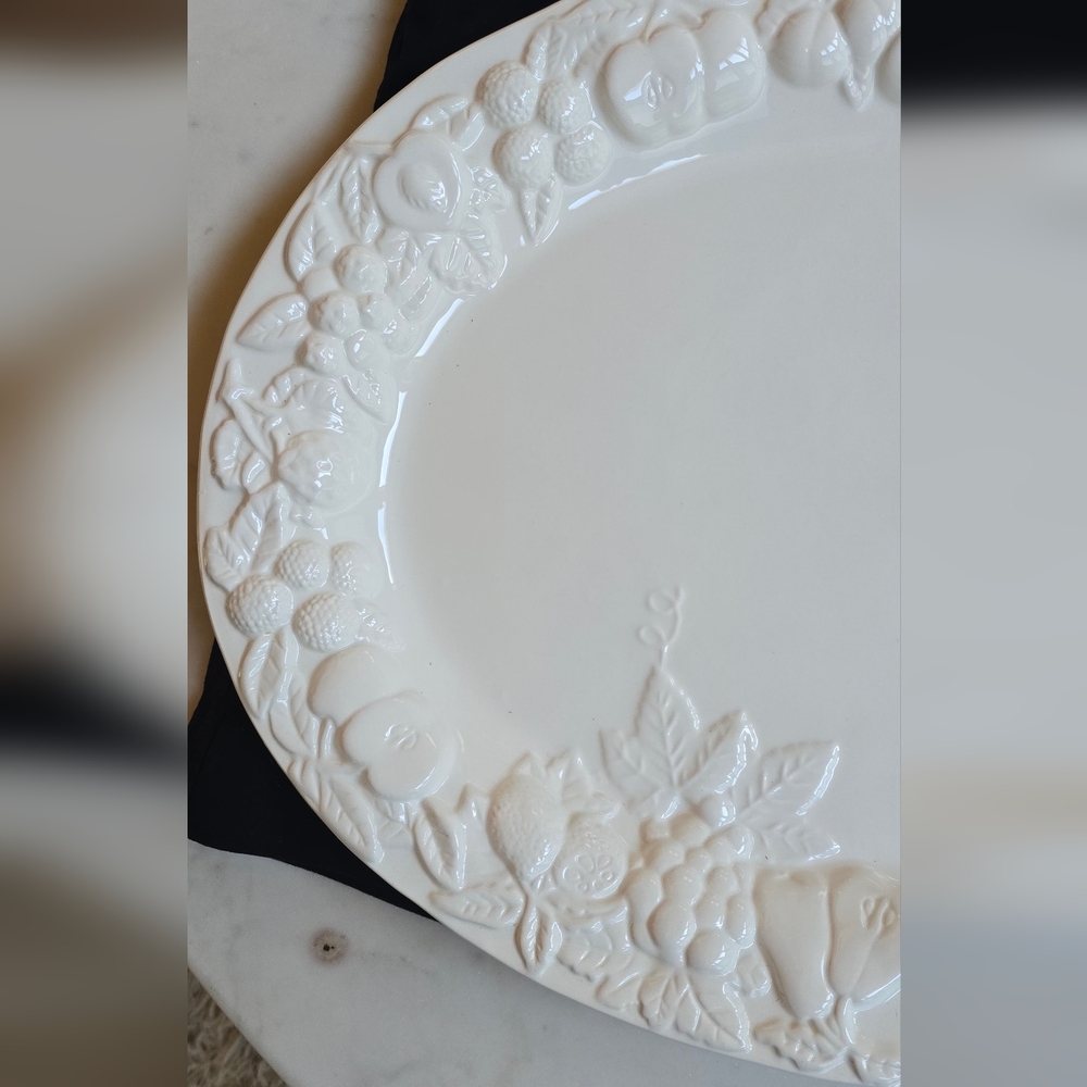 White Holiday Platter - Heavy China - Picture 6 of 8
